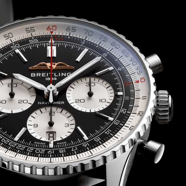 WDLpost Breitling Navitimer B01 dial2.png